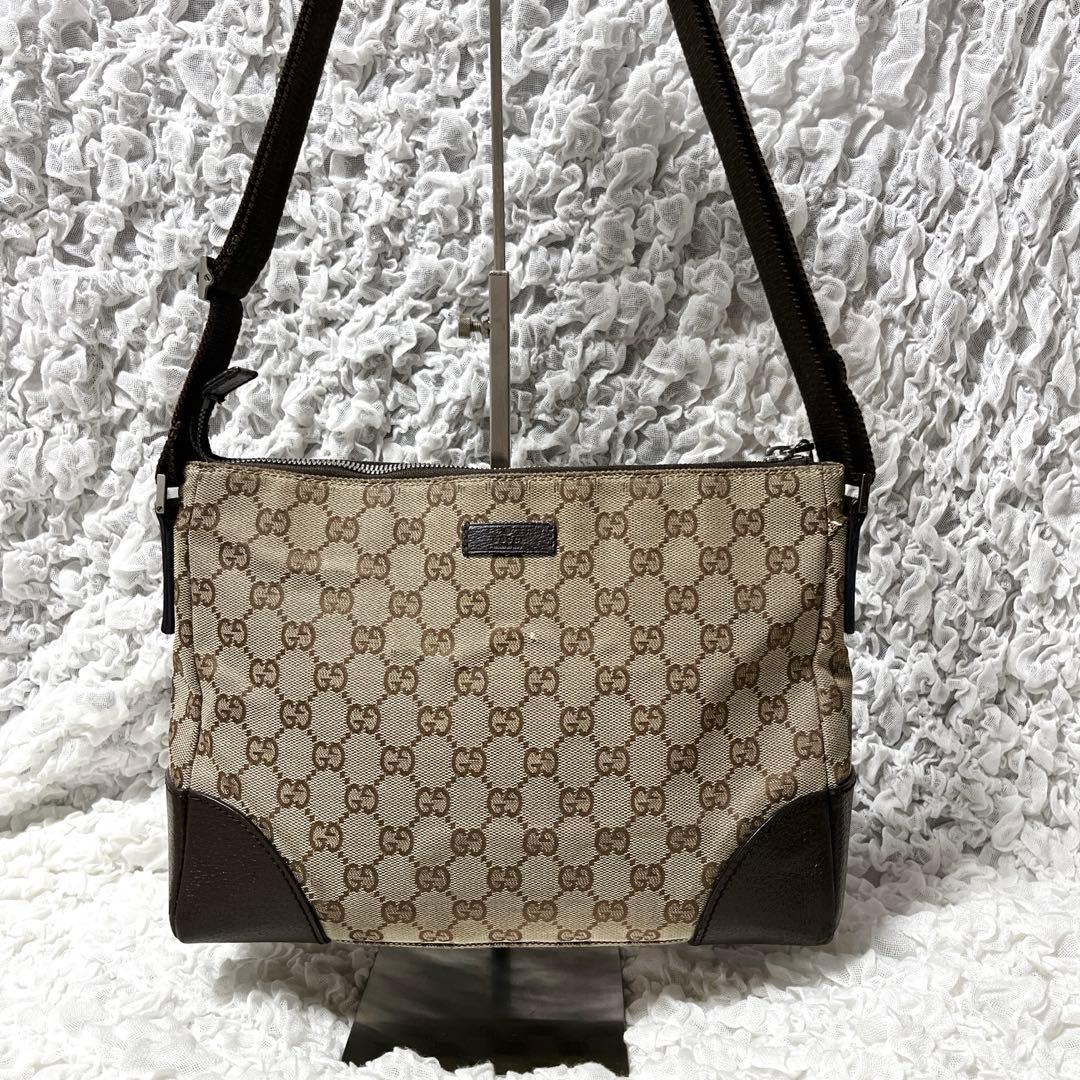 良品✨グッチ ショルダーバッグ GG柄 スクエア キャンバス　肩掛け　ベージュ