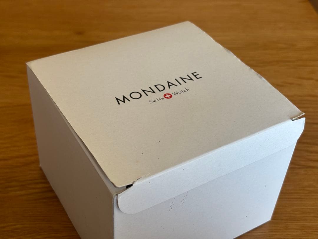 MONDAINE(スイス)クォーツ腕時計 メッシュバンド(男女兼用)