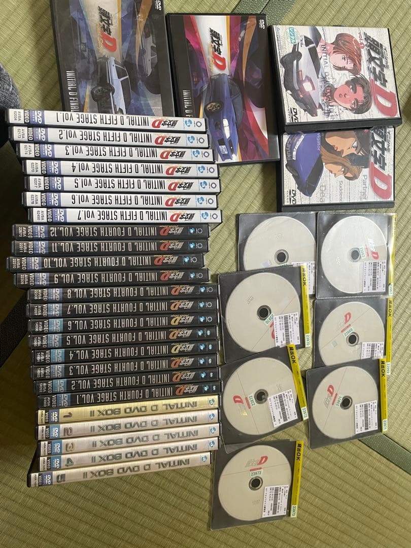 頭文字D DVDセット34枚　ステッカー付き