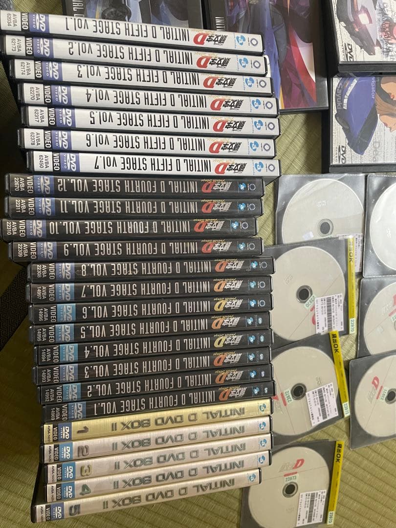 頭文字D DVDセット34枚　ステッカー付き