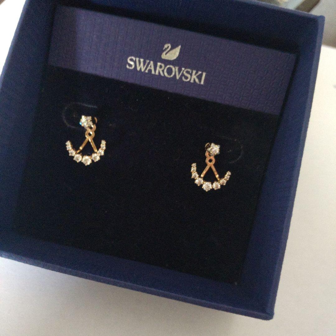 週末お値下げ スワロフスキー moonsun ピアス 正規品