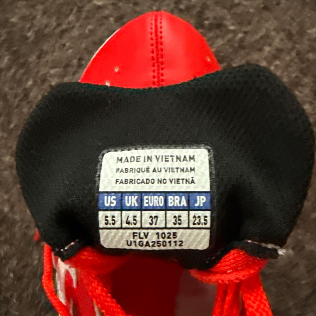 Mizuno クロノインクスネオ　23.5