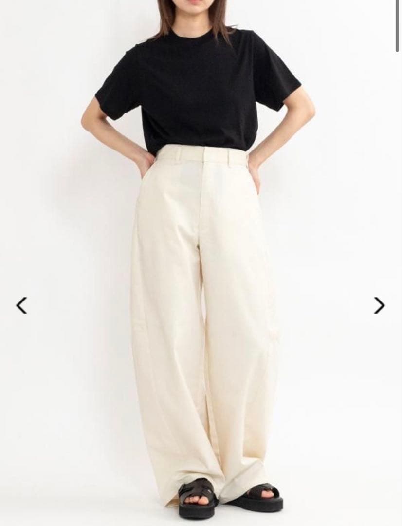 HYKE 25SS BARREL LEG TROUSERS　バレルレッグパンツ