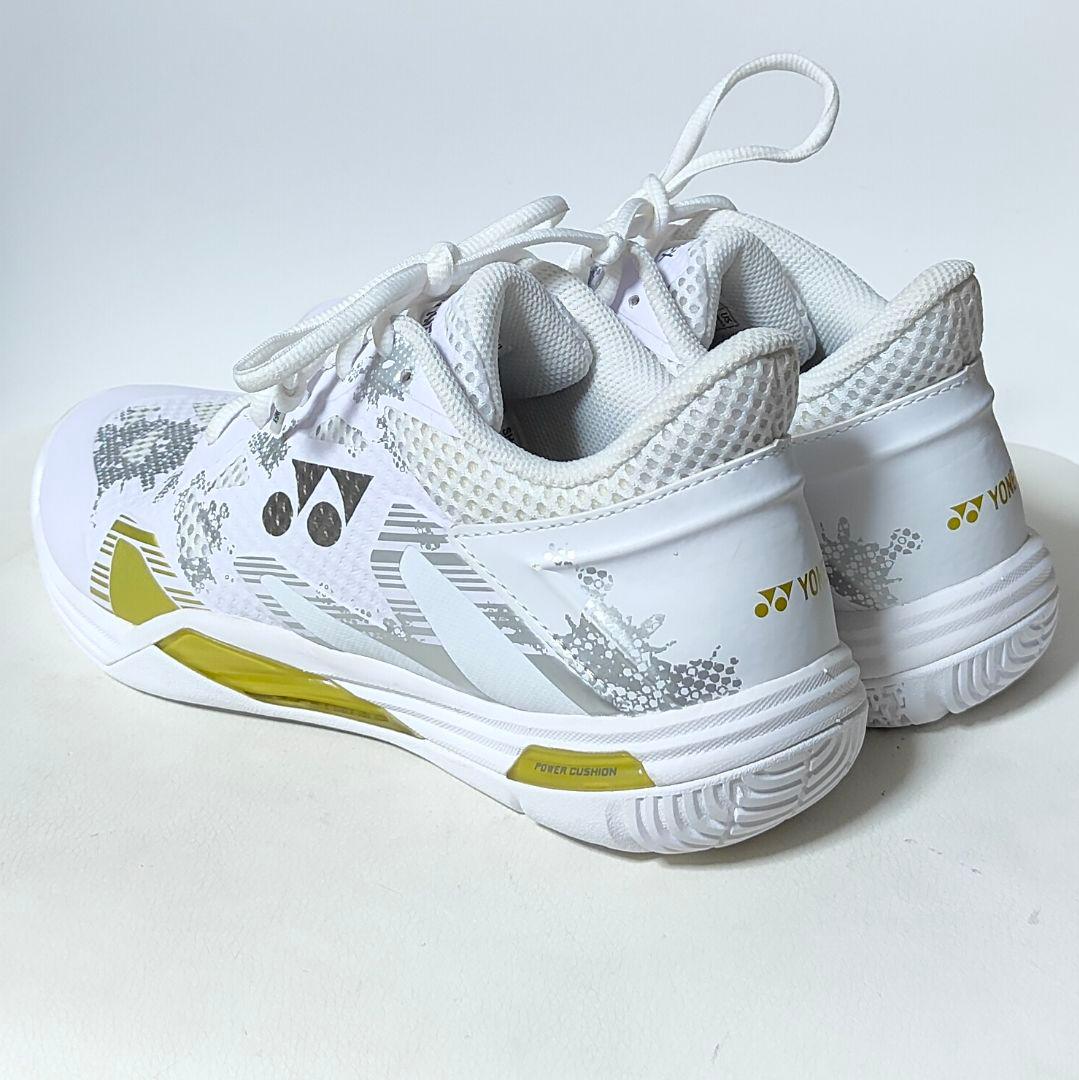 ヨネックス　パワークッション エクリプションZ 24.5cm SHBELZ3M