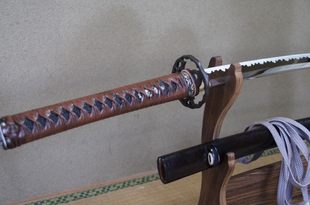 「週末特価」革巻き柄　塗分鞘　美術模擬刀　72cm　963g