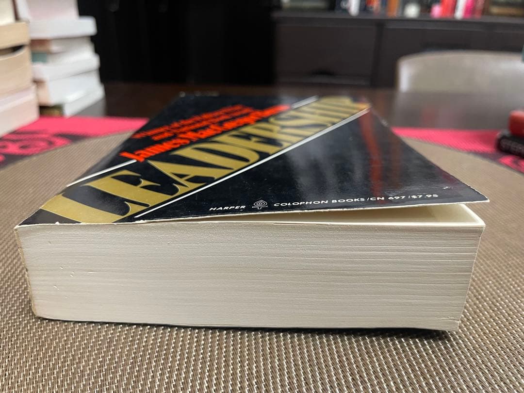 希少　LEADERSHIP James MacGregor Burns