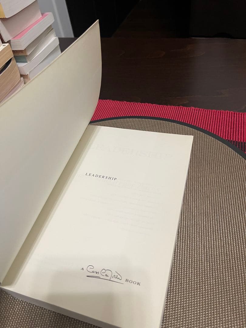 希少　LEADERSHIP James MacGregor Burns