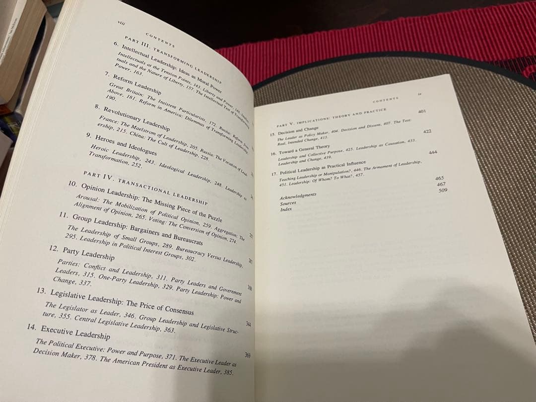 希少　LEADERSHIP James MacGregor Burns