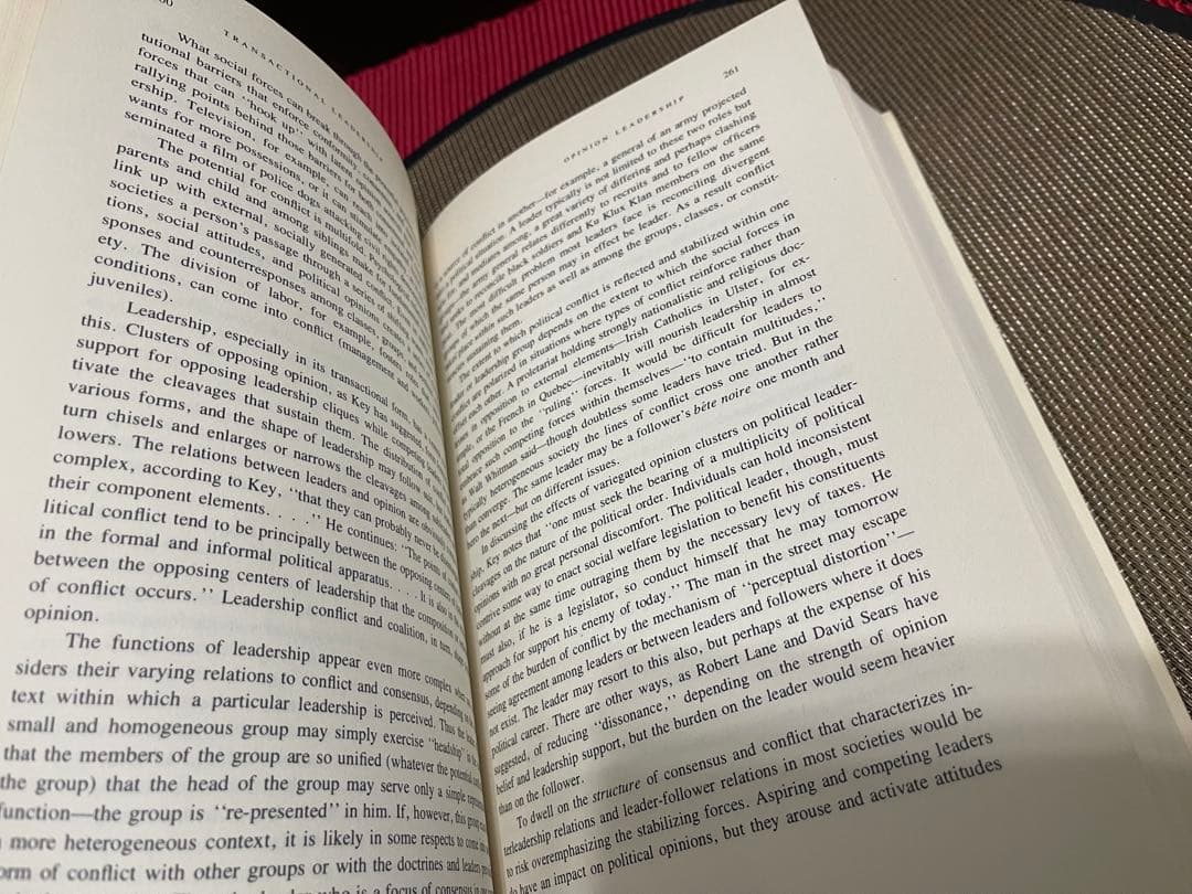 希少　LEADERSHIP James MacGregor Burns