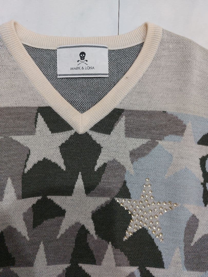 マークアンドロナ　ニット　セーター　ゴルフ　メンズ　Vネック　M　ラインストーン