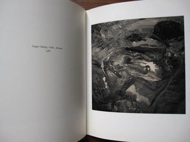 Aerial photographs　Emmet Gowin　エメット・ゴウィン