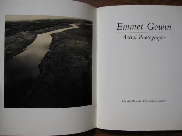 Aerial photographs　Emmet Gowin　エメット・ゴウィン
