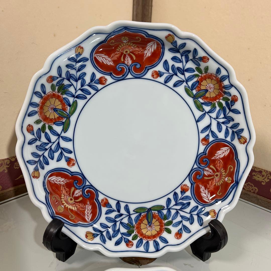 源右衛門　古伊万里風錦唐花紋　銘々皿２枚 18センチ