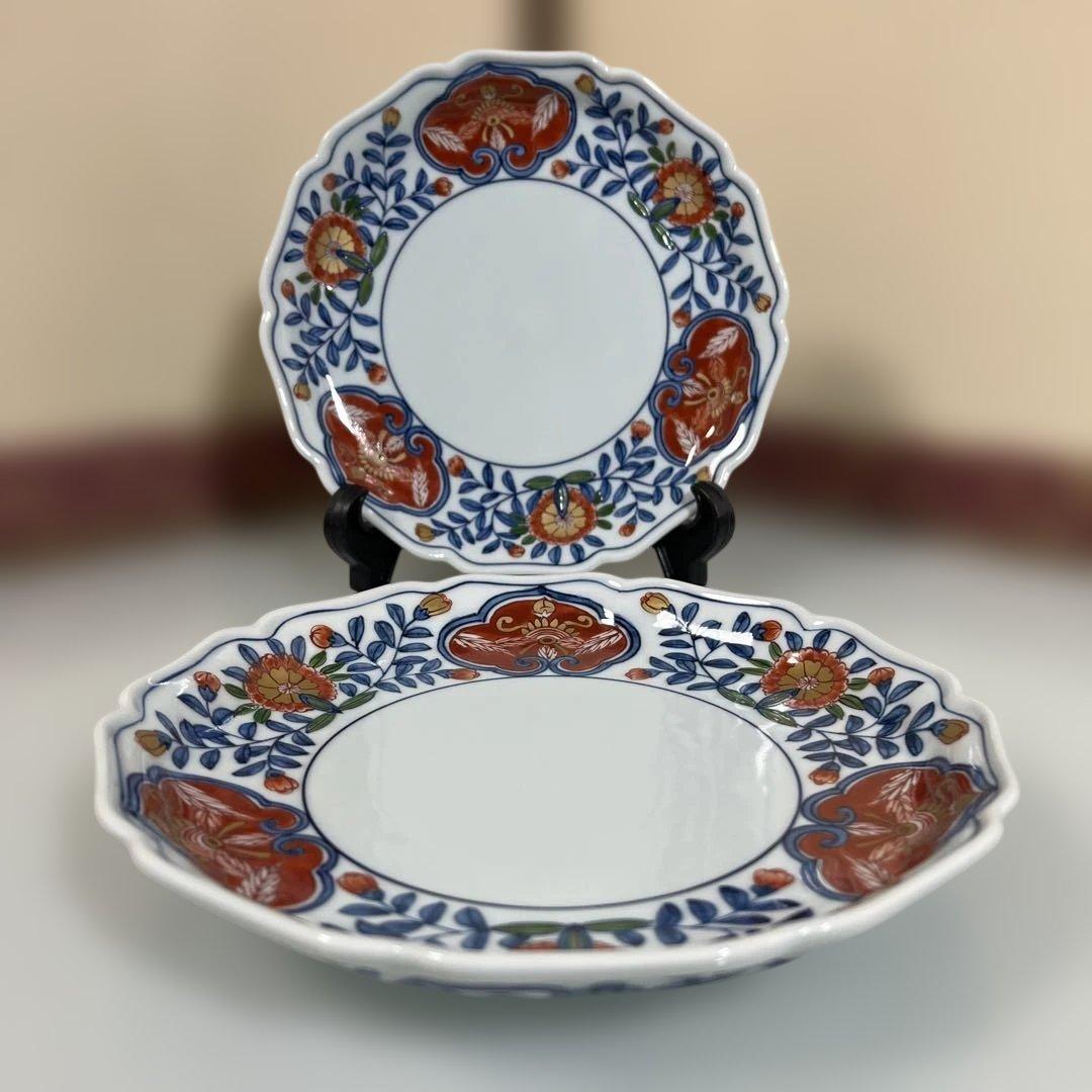 源右衛門　古伊万里風錦唐花紋　銘々皿２枚 18センチ