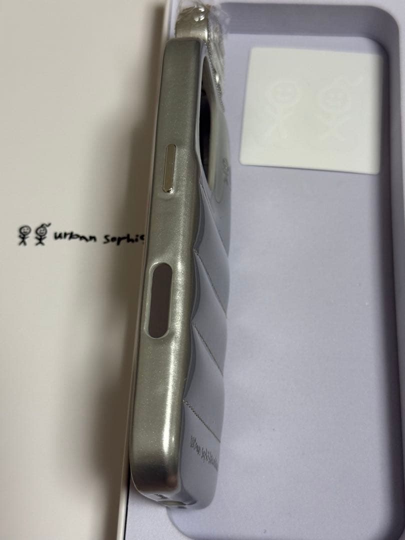 Urban Sophistication iPhoneケース16pro ティアラ