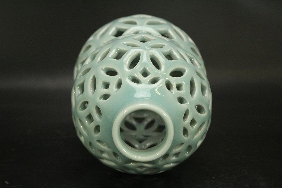 茶道具 青磁 七宝透かし 尺立 平戸悦山作 共箱(A810)