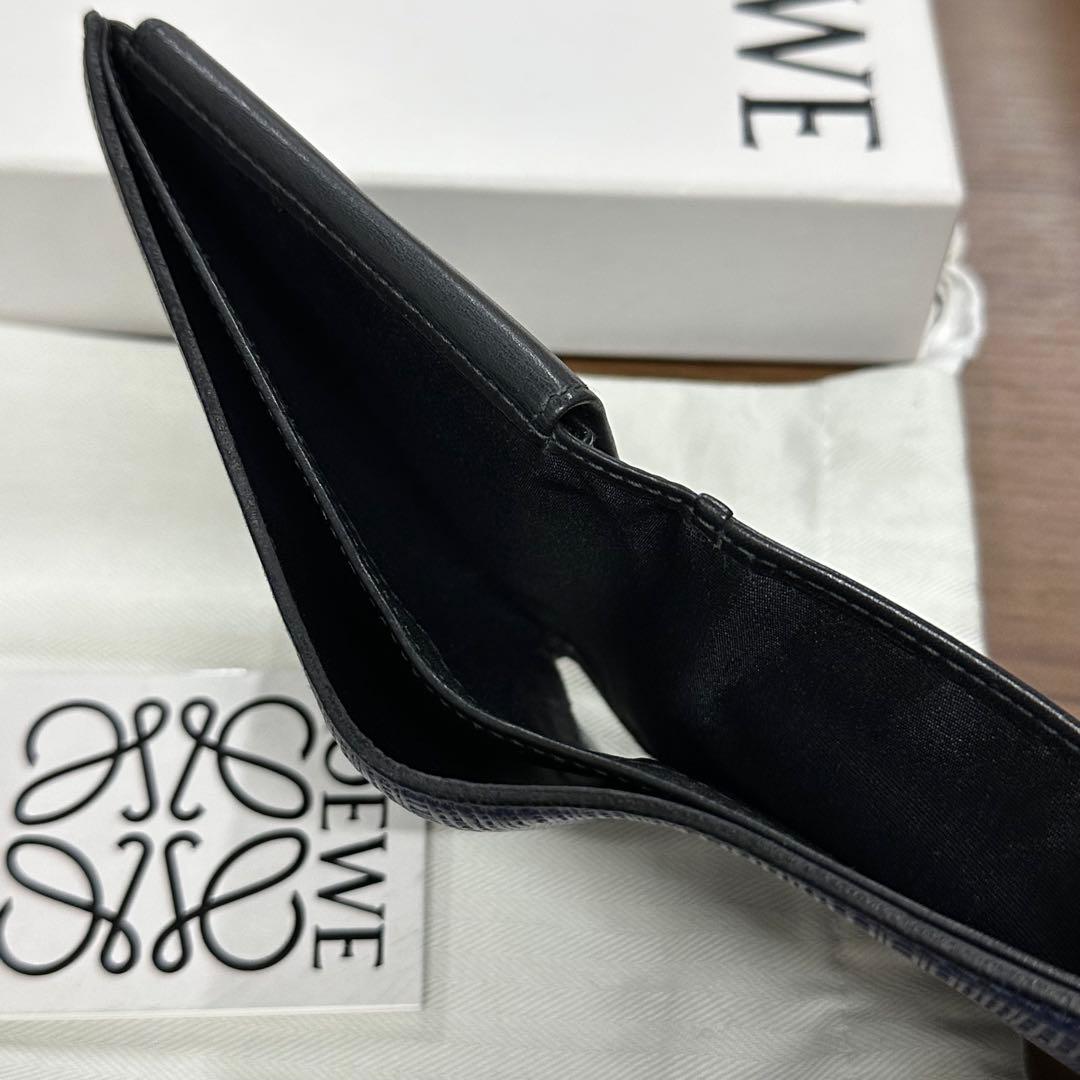 新品同様‼️ 現行　ロエベ　LOEWE 財布　折り財布　アナグラム　バイフォールド