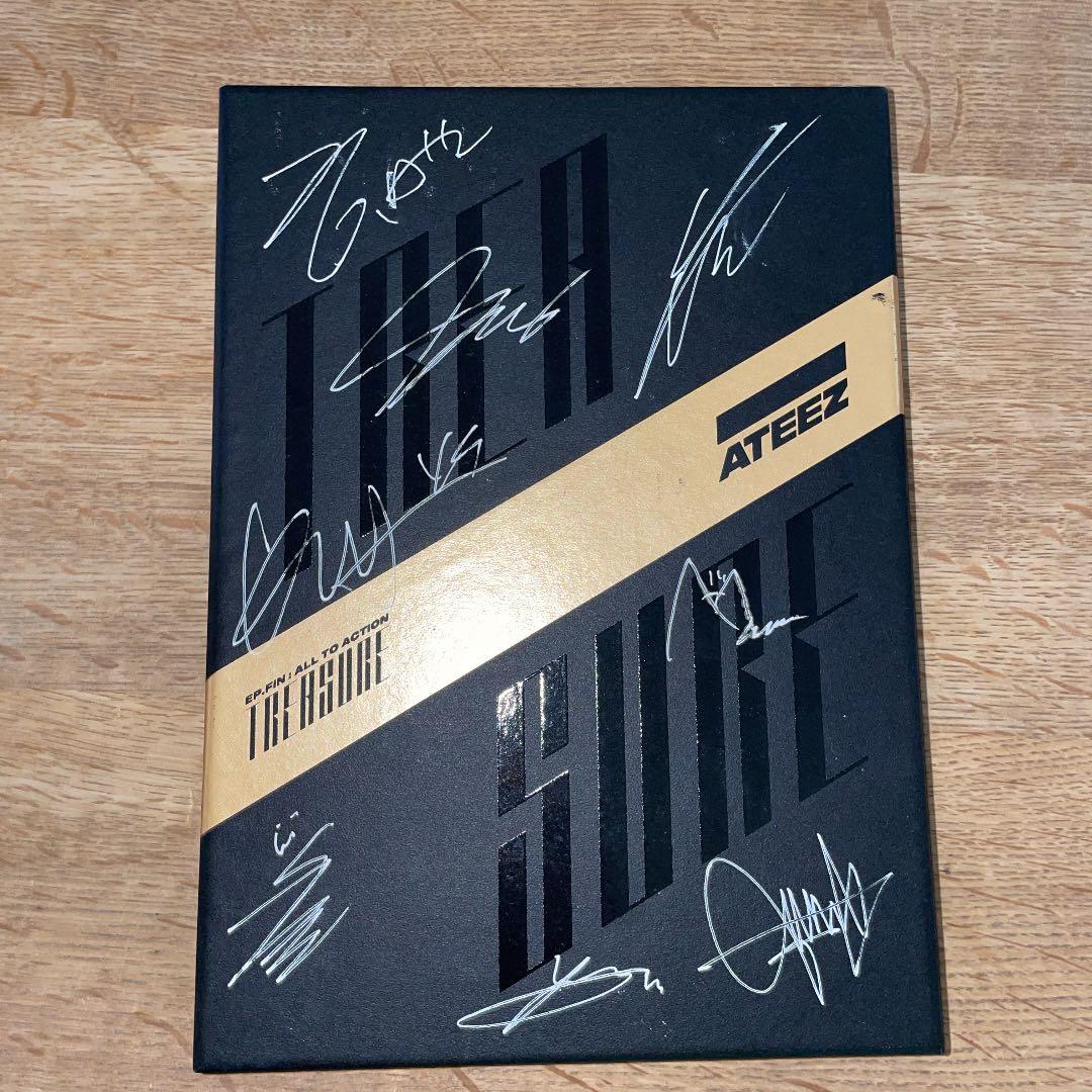 ATEEZ  直筆サイン入りアルバム　グッズ