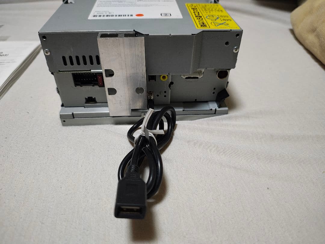 ダイハツ純正　ワイドDVD/USB/Bluetooth　DUK-W69D