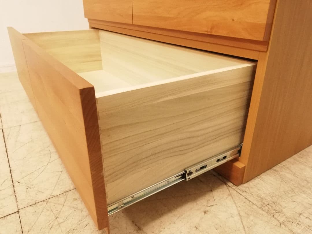 モデルルーム展示品 丸田木工 アルダー材 高級モダンチェスト 桐箪笥