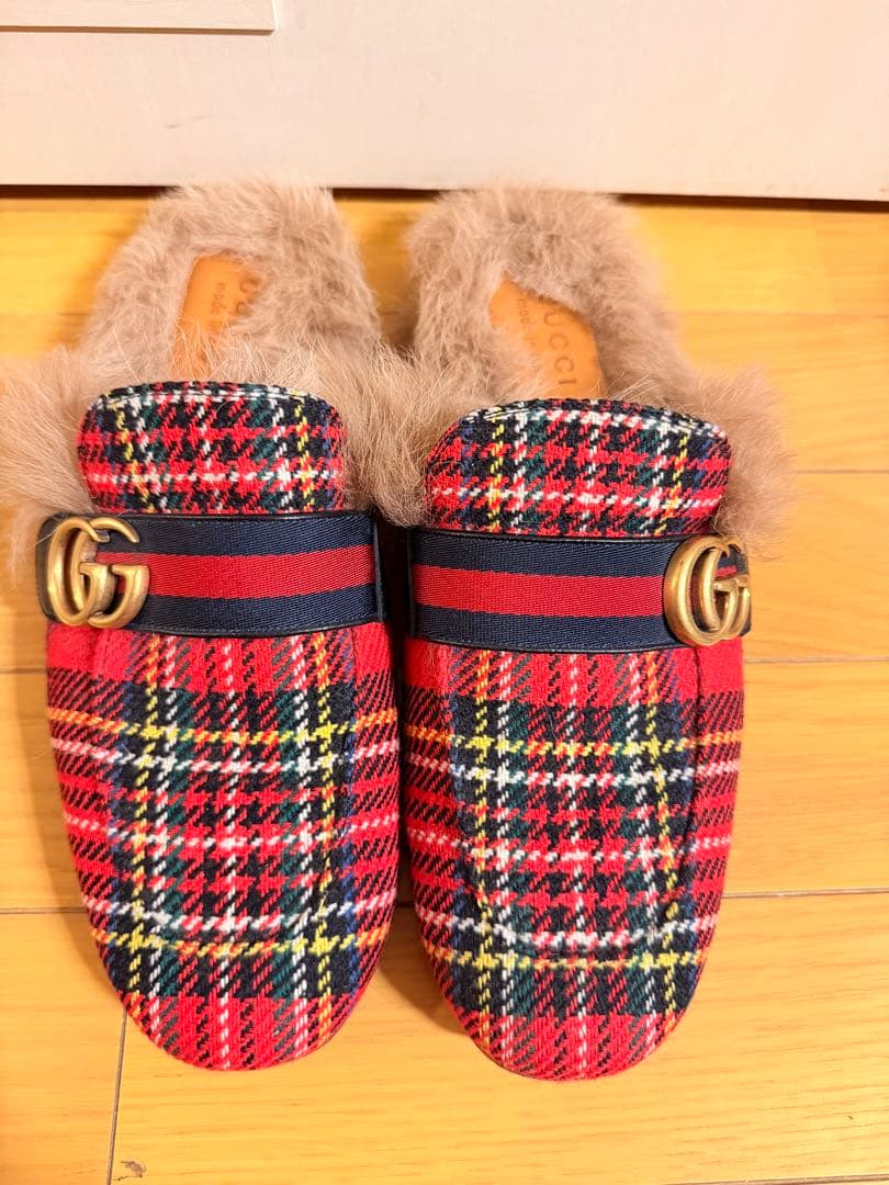 ゲ*ム様 【週末限定値下げ】 GUCCI プリンスタウンレッドチェック柄ファー付