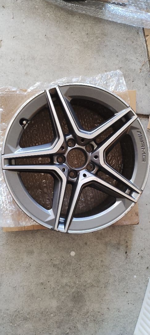 【年末謝恩】W205 Cクラス後期 純正AMGライン 18インチ setホイール