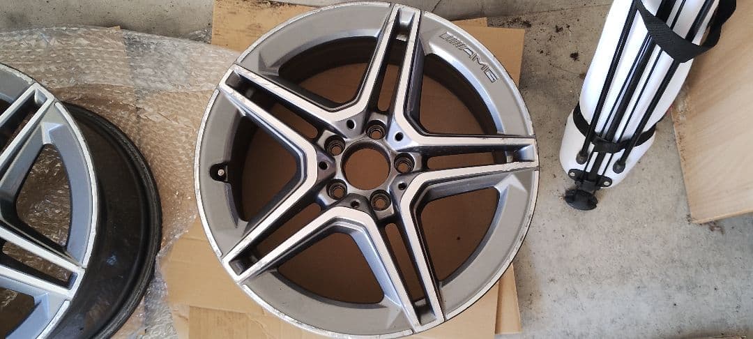 【年末謝恩】W205 Cクラス後期 純正AMGライン 18インチ setホイール