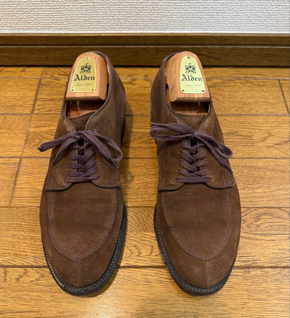 ALDEN×TOMORROWLAND スエードVチップドレスシューズ　オールデン