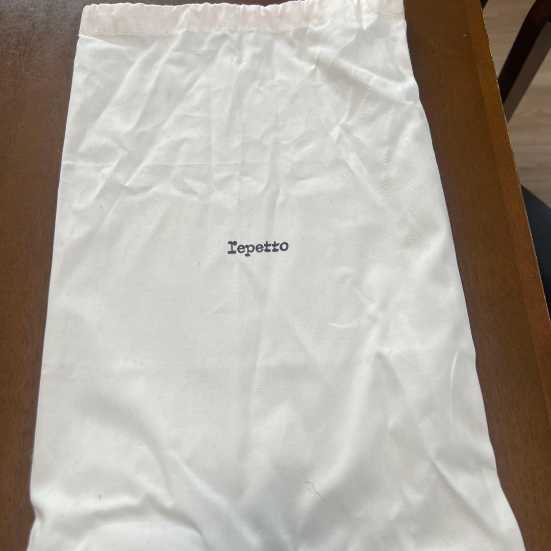 Repetto ブラック エナメル　バレエシューズ 31