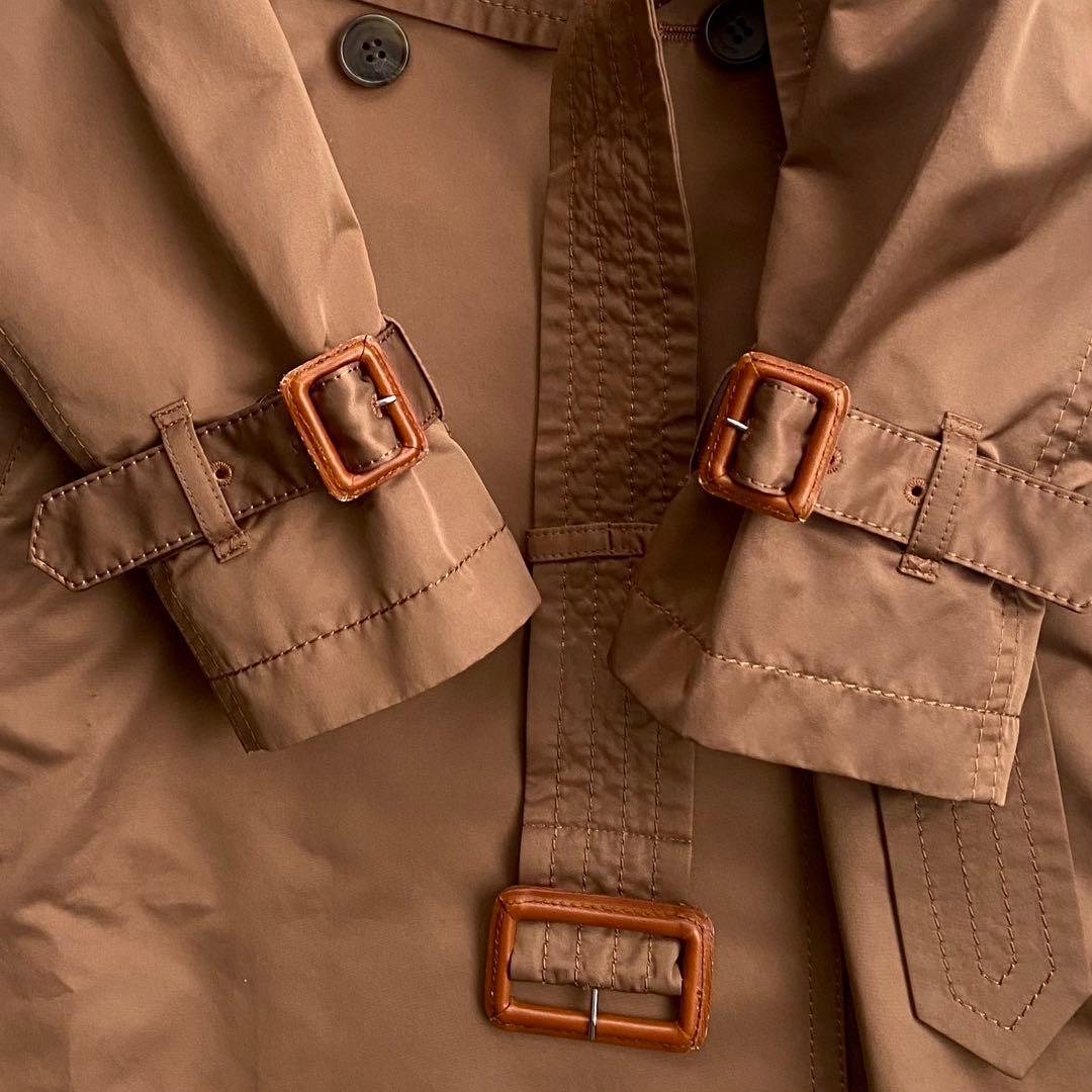 美品 モラビト 襟裏ロゴモノグラム ベルト付きトレンチコート キャメル 38