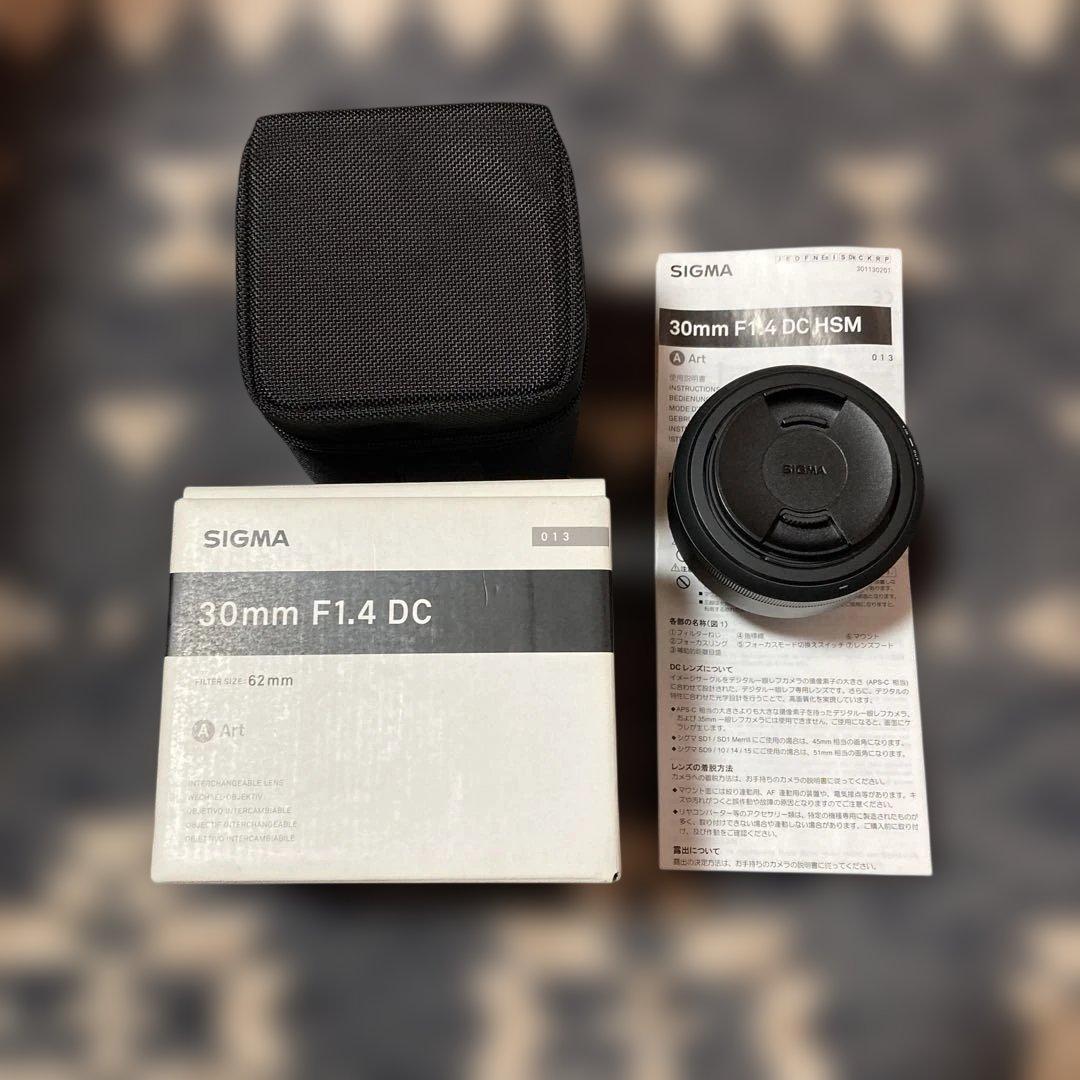 キ*カ様 美品 SIGMA 30mm F1.4 DC 単焦点レンズ