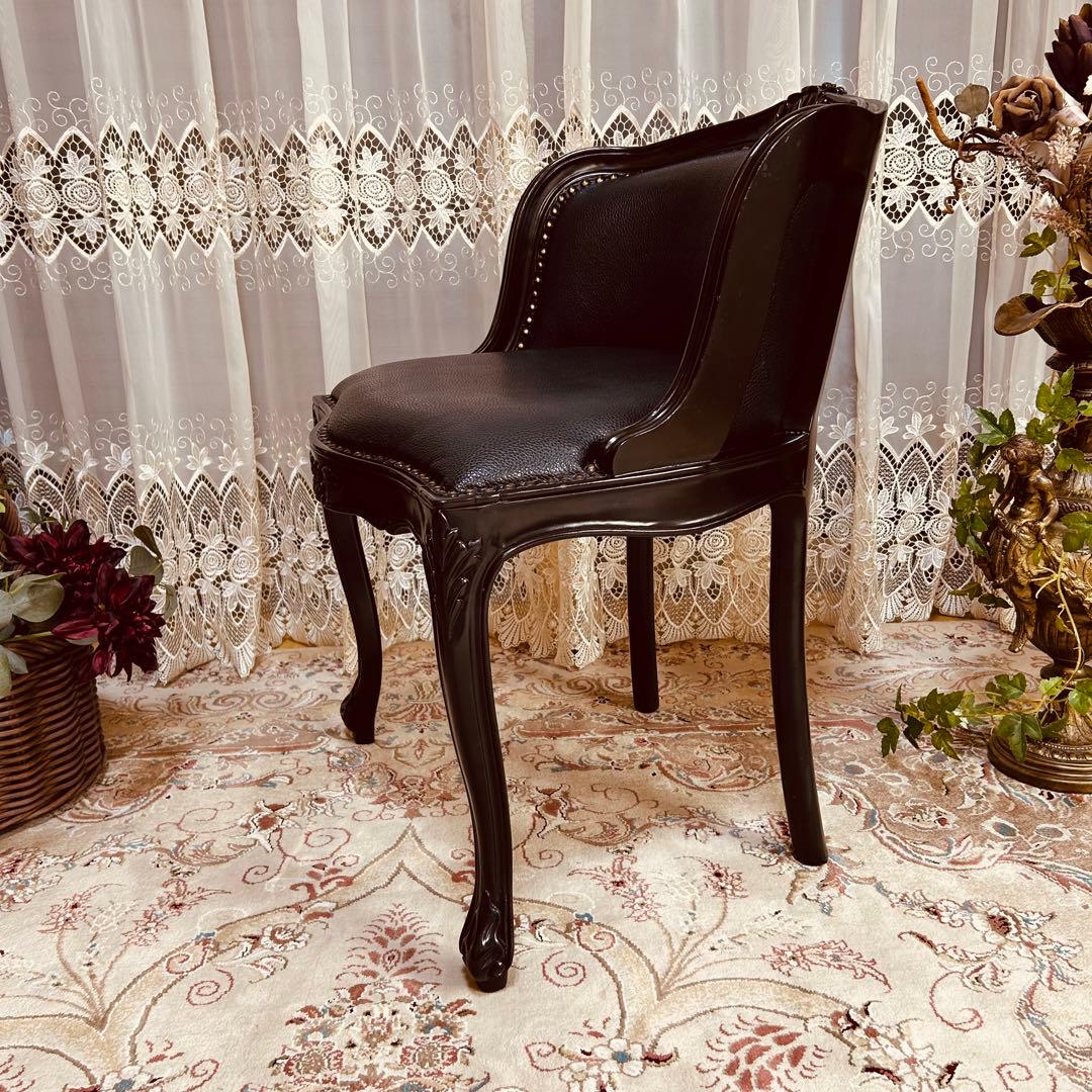 猫脚　アンティークチェア　鋲打ち　黒　インテリア椅子　ドールチェア