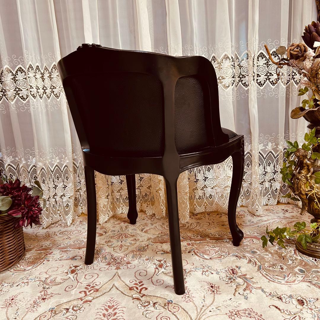 猫脚　アンティークチェア　鋲打ち　黒　インテリア椅子　ドールチェア