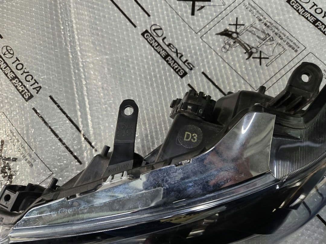 トヨタ　 カローラフィールダー　LED左ヘッドライト NRE161G 16系