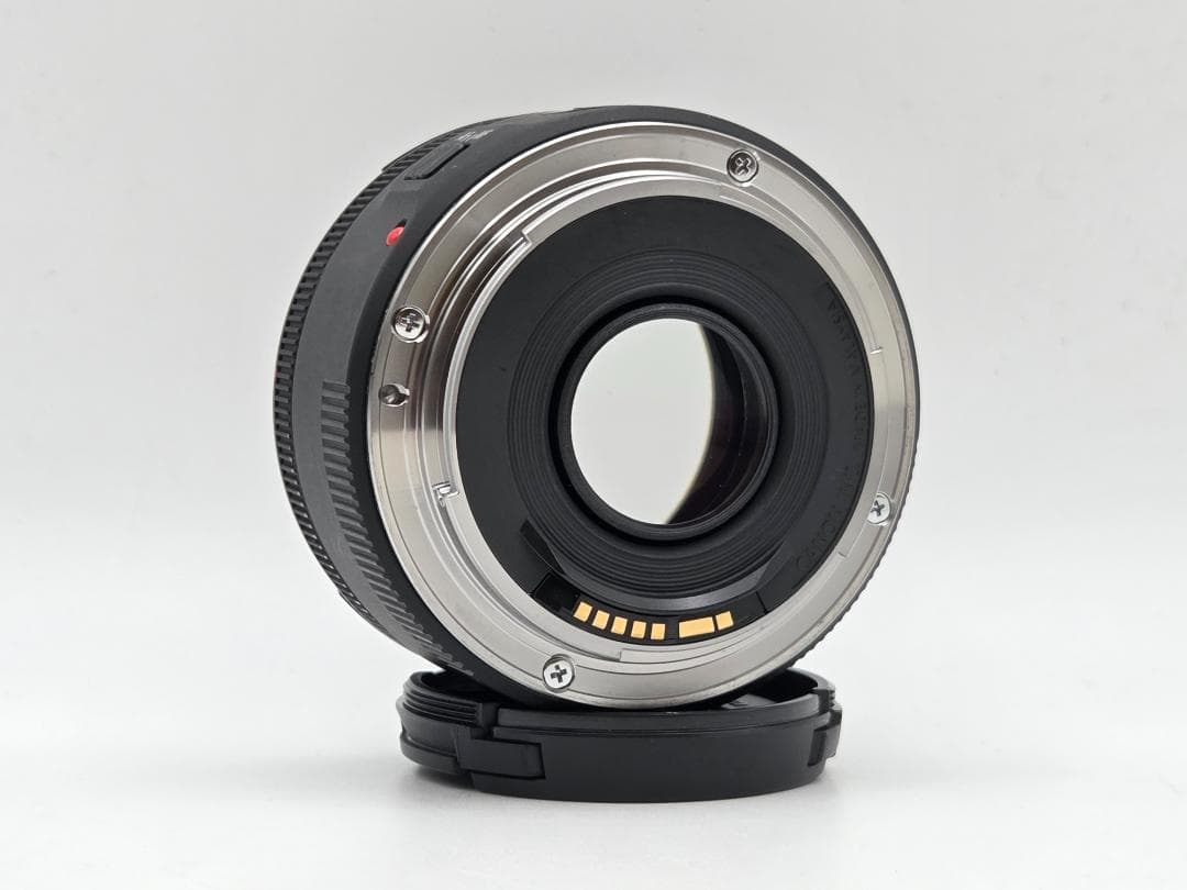 キャノン　Canon EF 50mm F1.8 STM