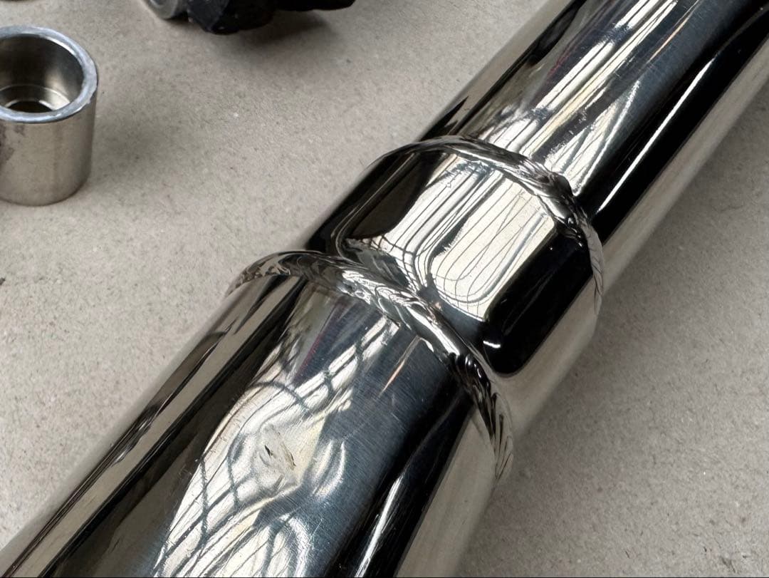 YB125SP ウイルズウイン　ステンレスマフラー 取り付け金具付き　傷あり