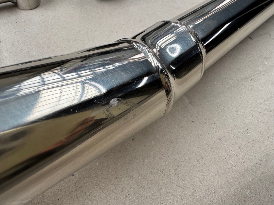 YB125SP ウイルズウイン　ステンレスマフラー 取り付け金具付き　傷あり