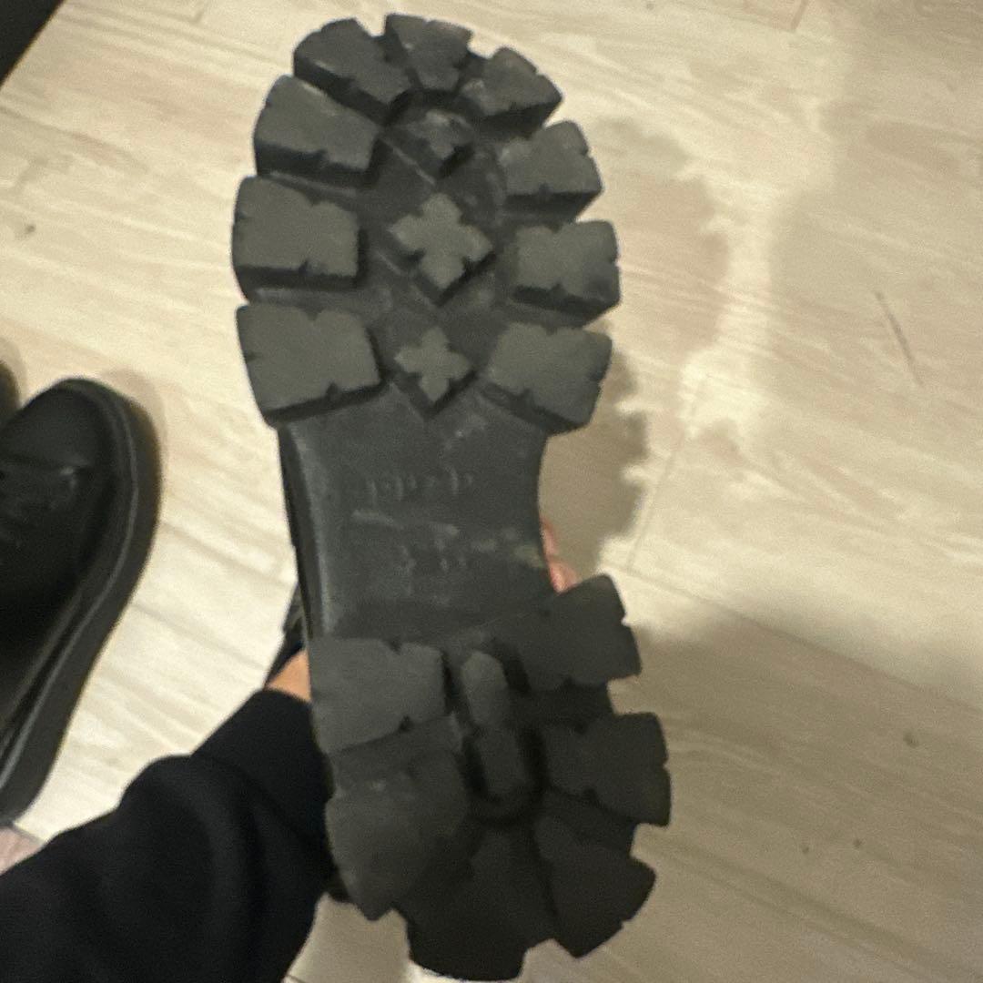 PRADA モノリス　ローファー