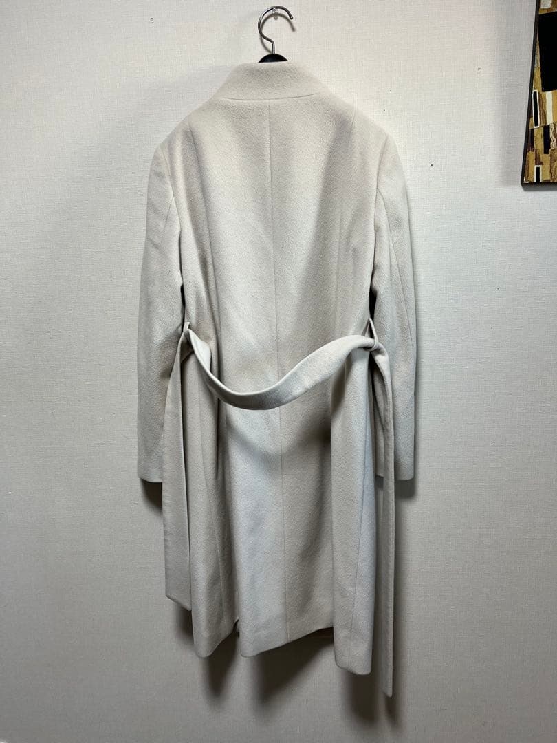 美品アンタイトルプレミアムラインのスタンドカラーコート