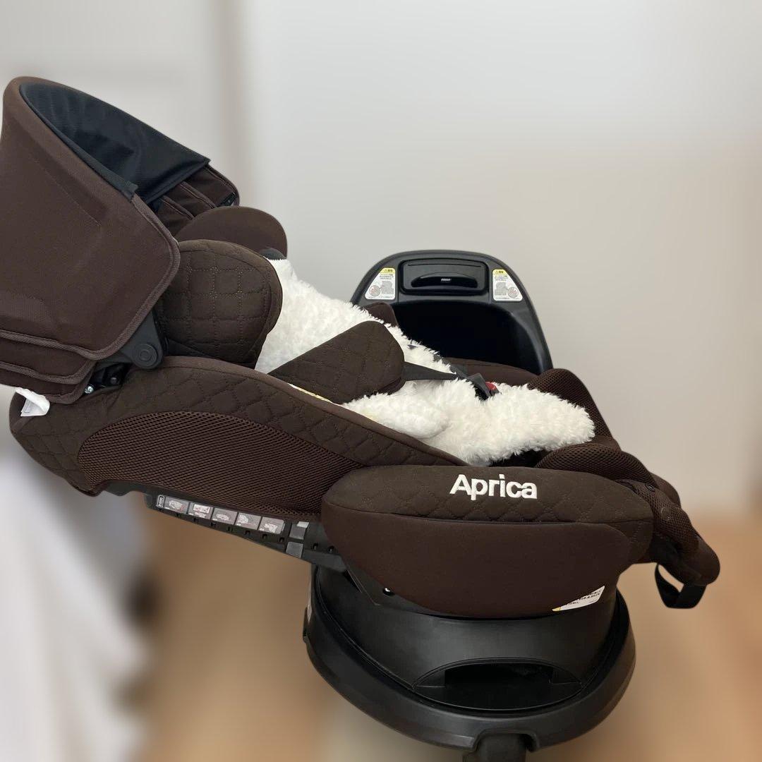 N.G様　Aprica フラディアグロウ　ISOFIX ブラウン