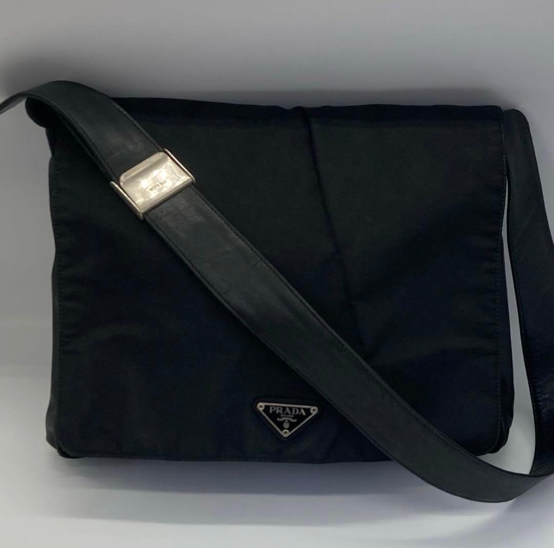 PRADA メッセンジャーバッグ　三角ロゴ　白タグ　メンズ　レディース　ブラック