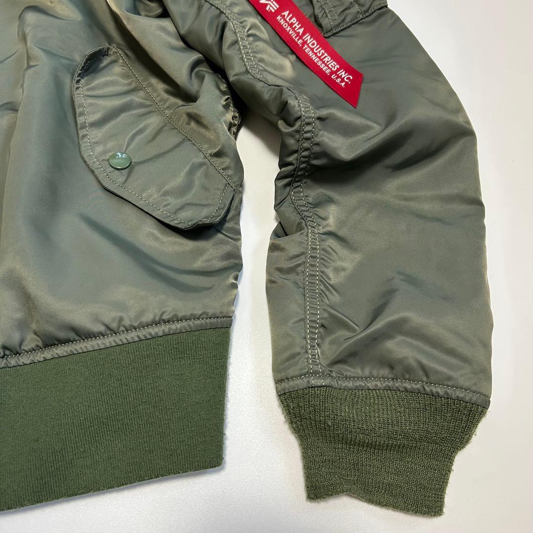 ALPHAINDUSTRIES × URBANRESEARCHiD MA-1