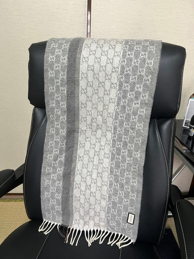 GUCCI GGパターン マフラー グレー系