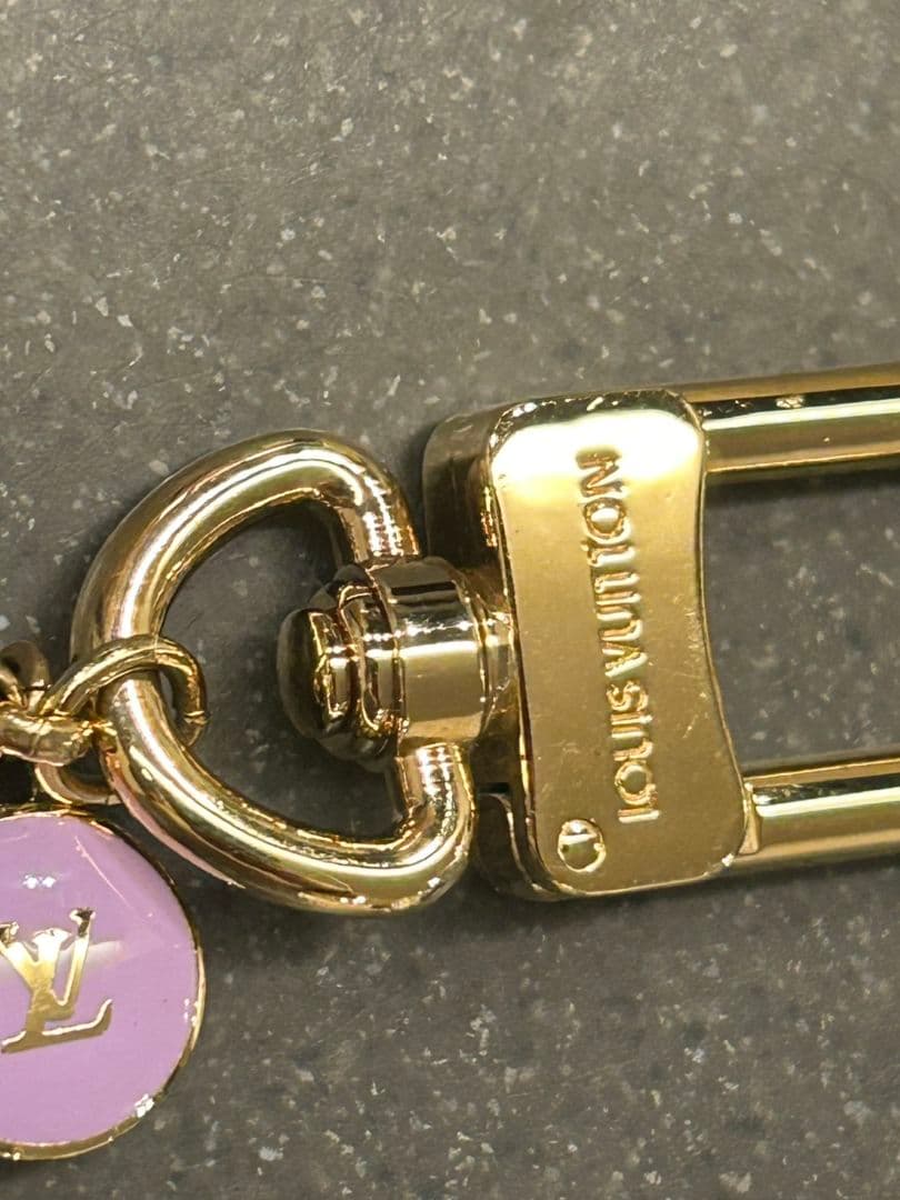 LOUIS VUITTON ポルトクレシェンヌ キーホルダー キーチャーム