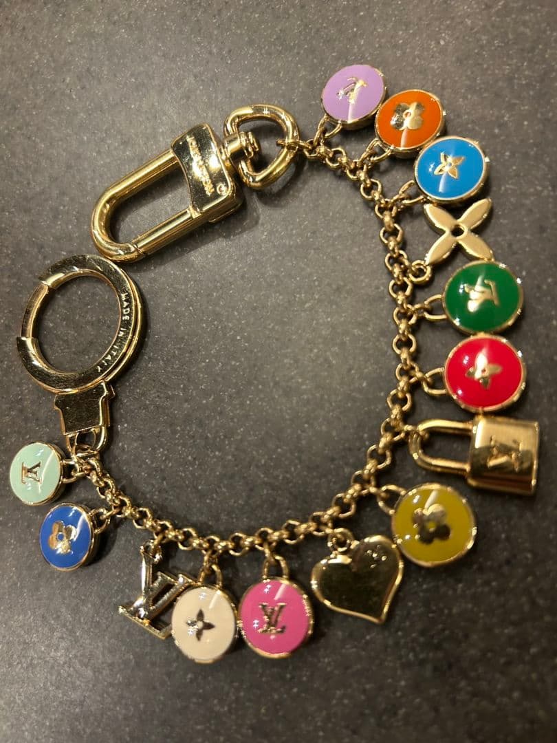 LOUIS VUITTON ポルトクレシェンヌ キーホルダー キーチャーム