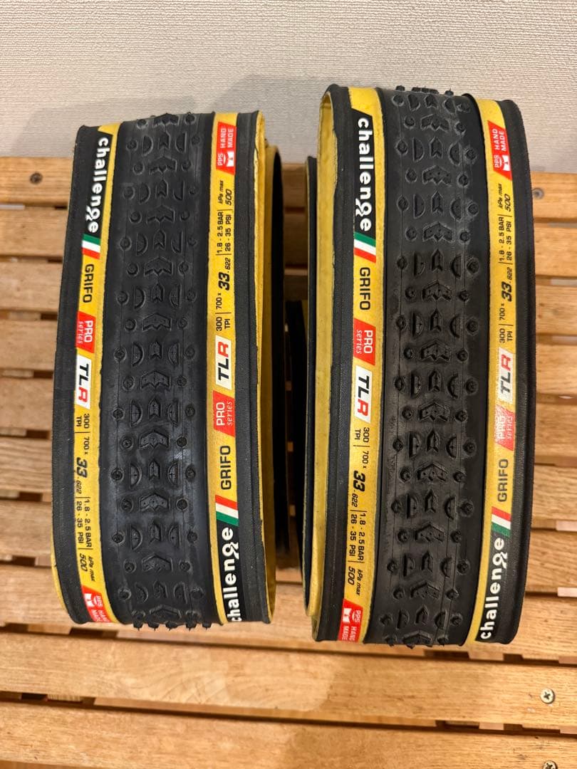 n*i様 CHALLENGE HTLR GRIFO 2本セット チューブレスレデ