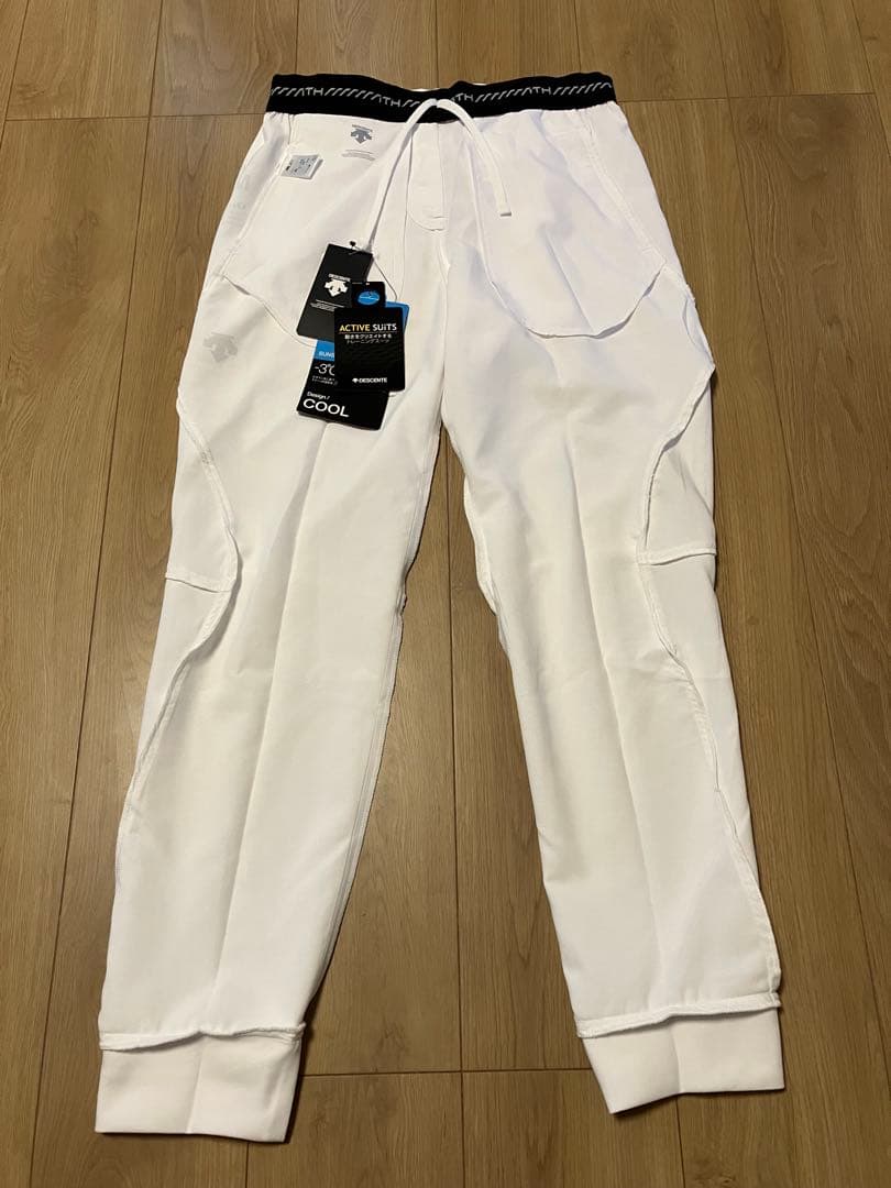 新品 未使用 デサント ムーブスポーツ パンツ 白 メンズ L トレーニング 冬