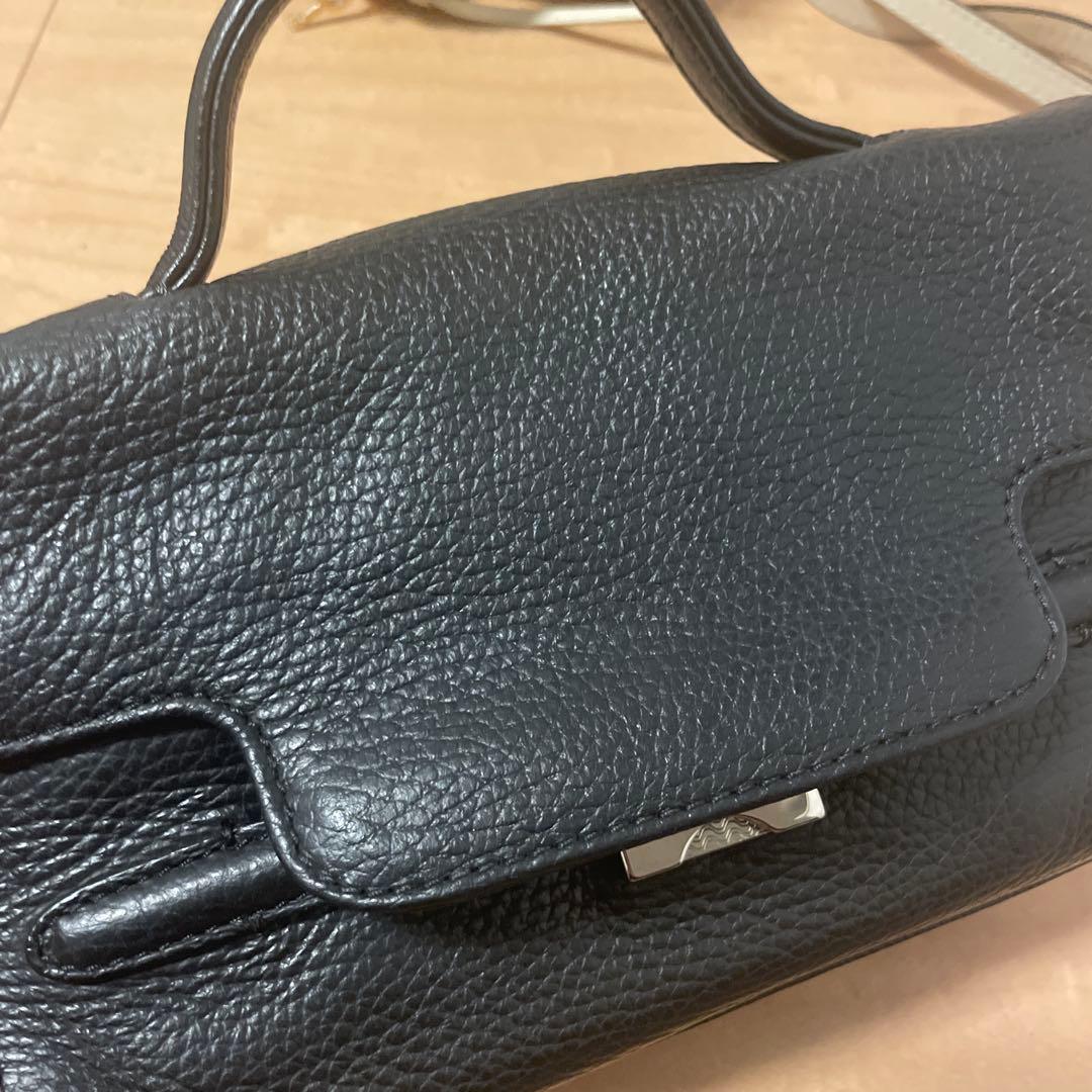 ザネラート　ニーナ