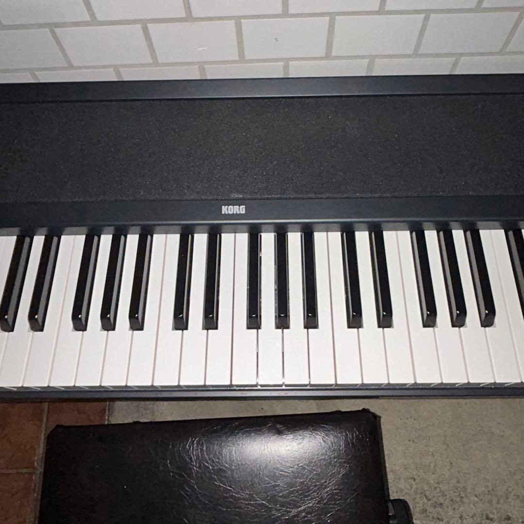 現地引き取りのみ KORG デジタルピアノ 88鍵盤 ブラック 20年製 B2