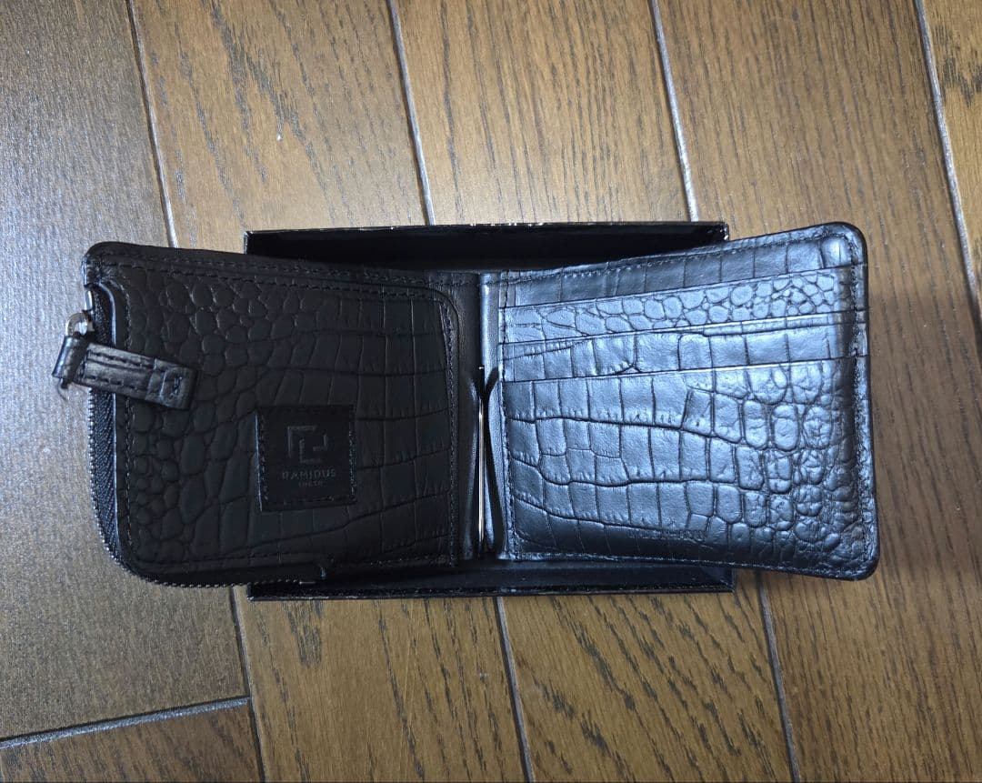 エ*イ様 ramidus マネークリップ　ウォレット